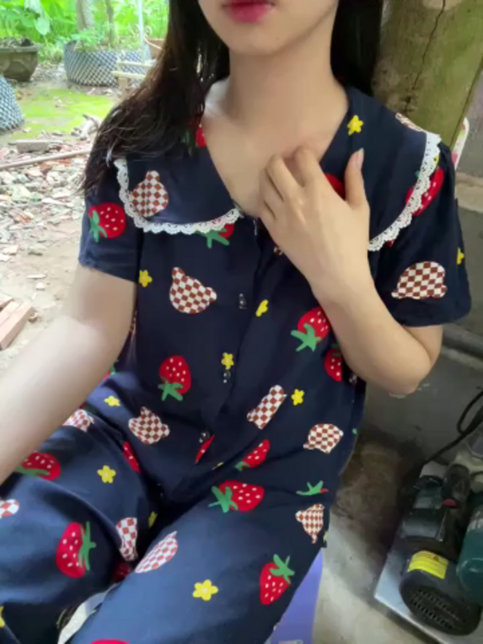 Serena_lovely24