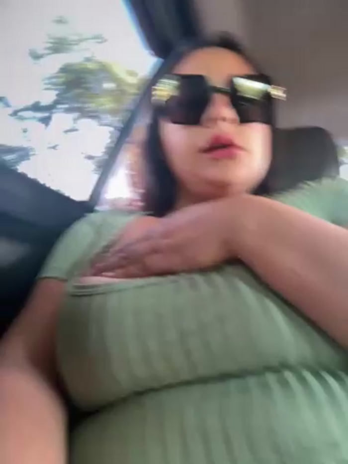 Angie_e