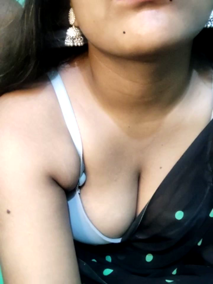 Kannada_sexycouple