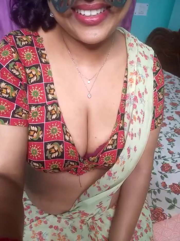 Laaly_Sona