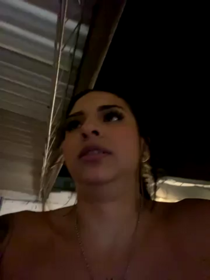 Hilary_pinkk