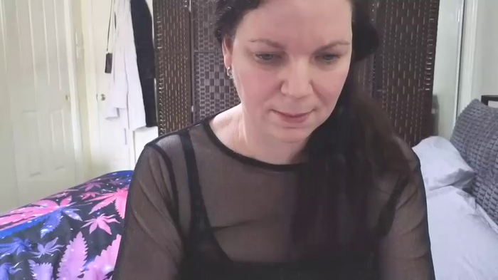 PlayfulcurvyyMilf