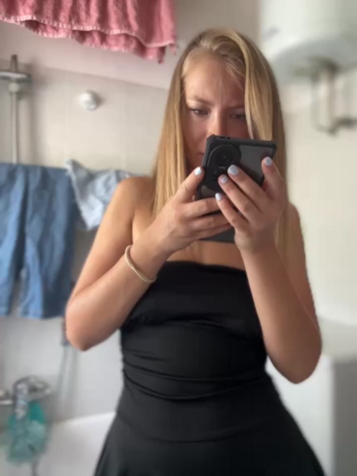 AnastasiaAniess