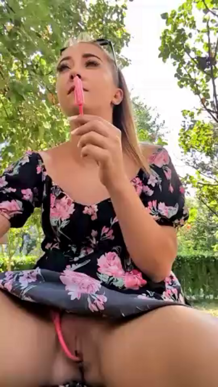 Risky_girl23
