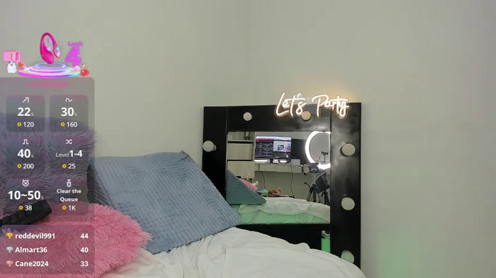 Mia_sweet80