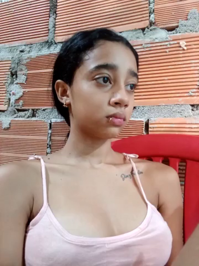 Zoe_Sweett18