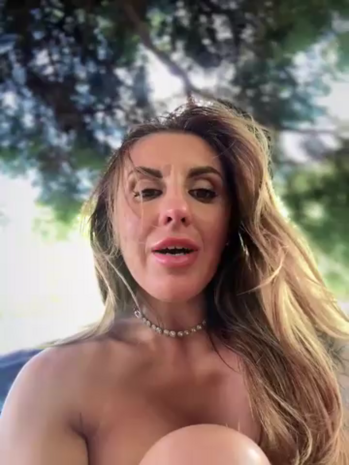 MilfNextDoor20
