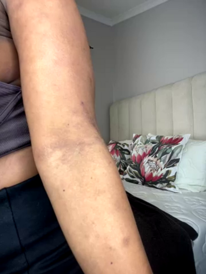 Bustygoddess32