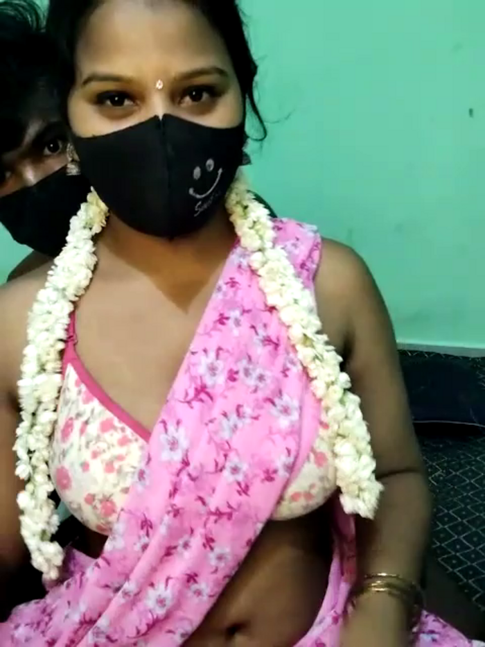 Kannada_sexycouple