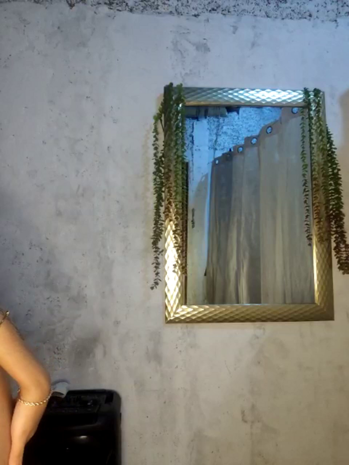 SexyFriends_