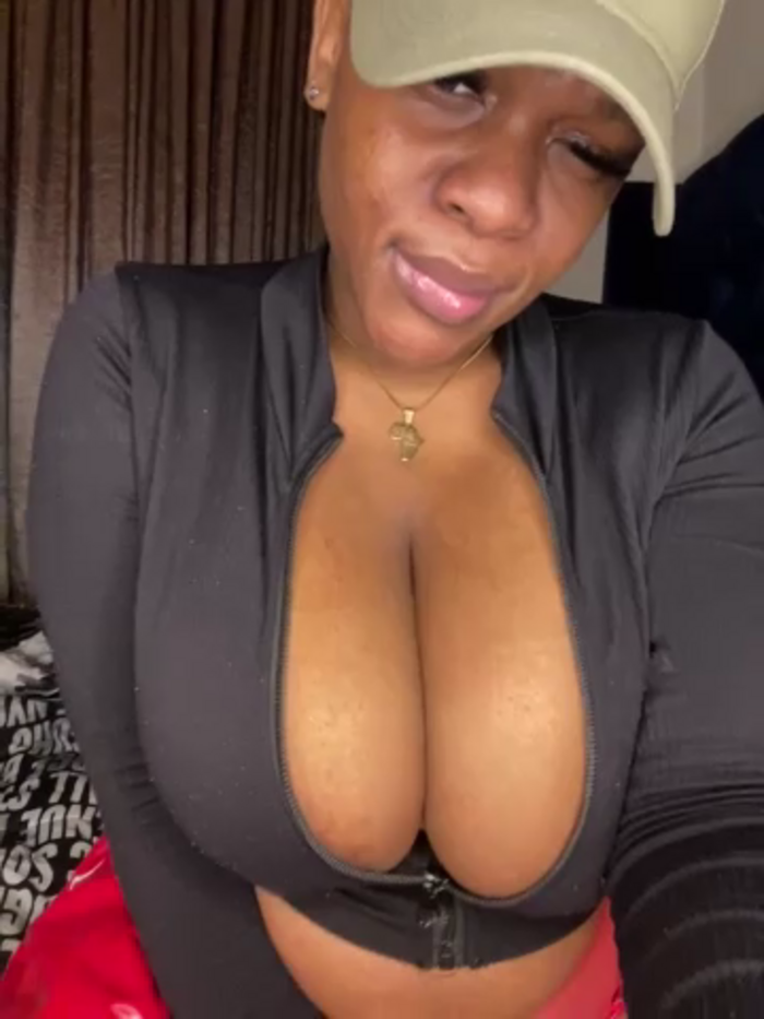 Boneca25