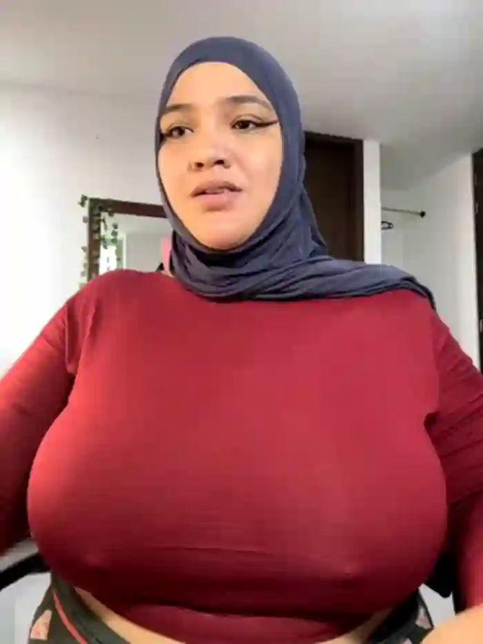 2025/07/26/stripchat-sweetmuslim01-21-19-04