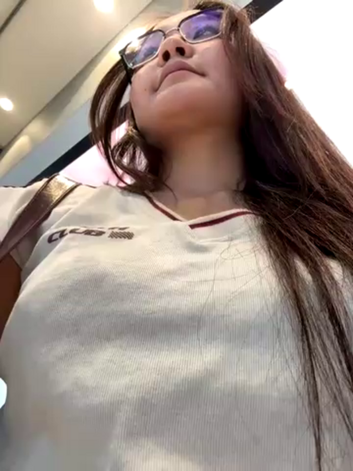 KissMeEva