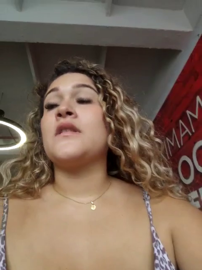 Sara_smiiith211