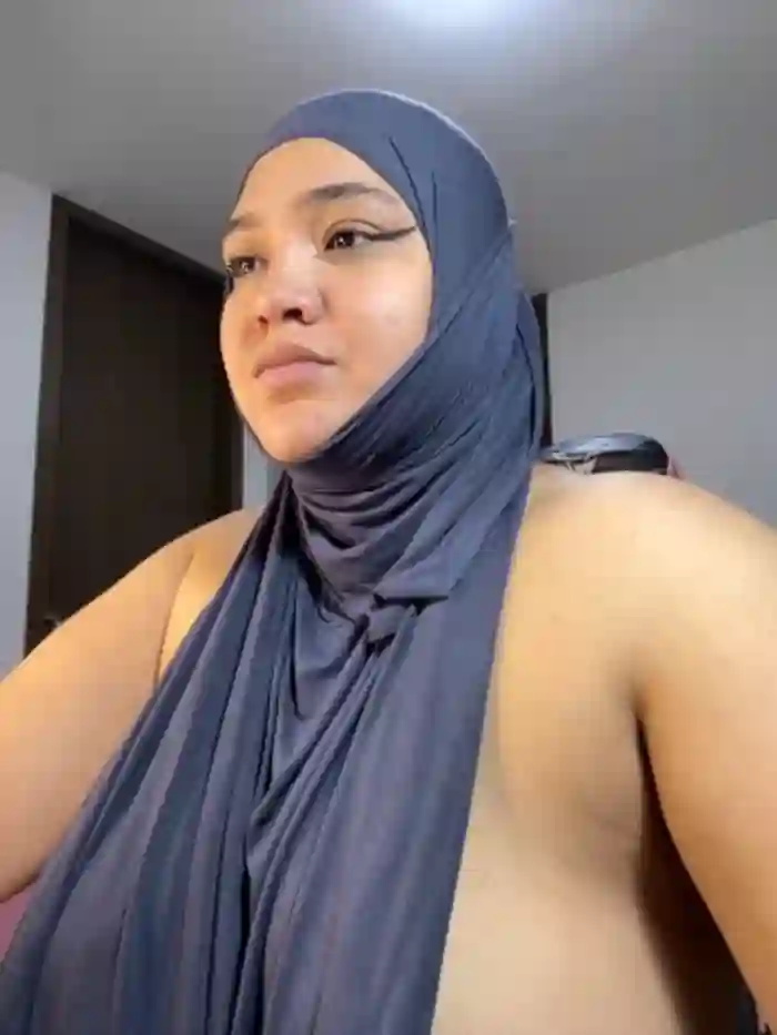 2025/07/27/stripchat-sweetmuslim01-00-15-47