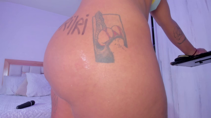 mia_hank