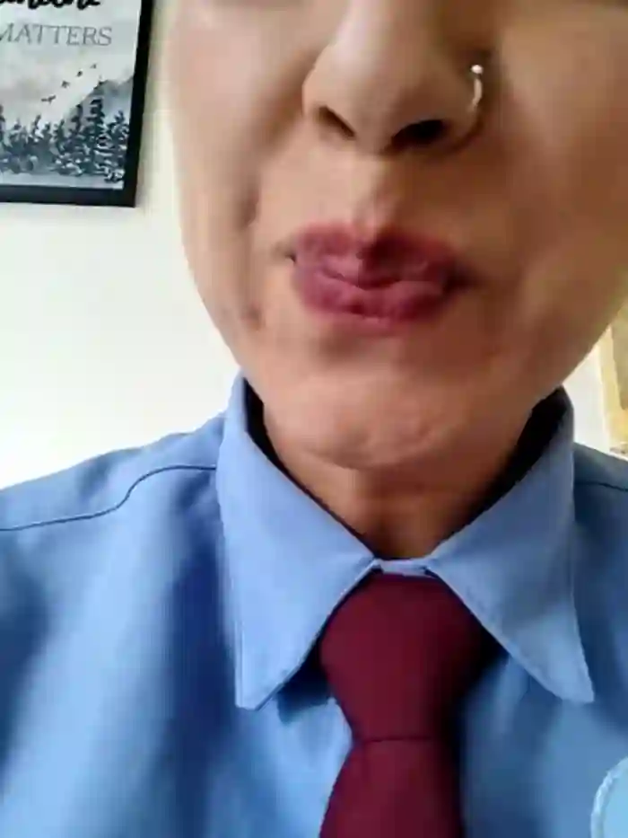 2025/07/29/stripchat-megan-01--20-32-37
