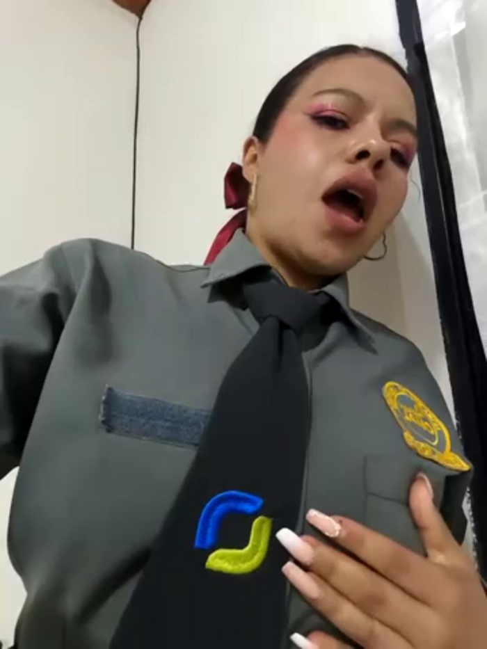 Ariana-07