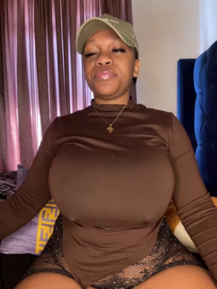 Boneca25