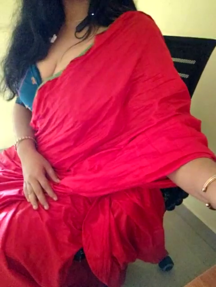 Mallu_MayaMadhav