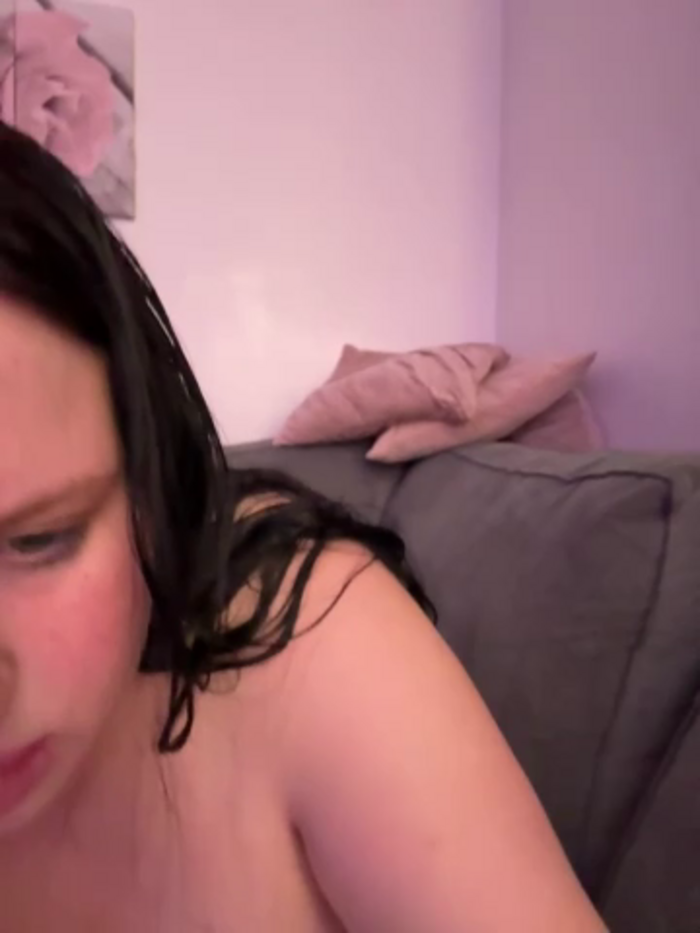 brunetteGirl274