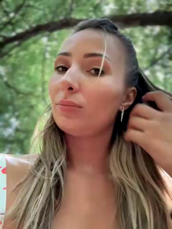 LetsFunKARINA