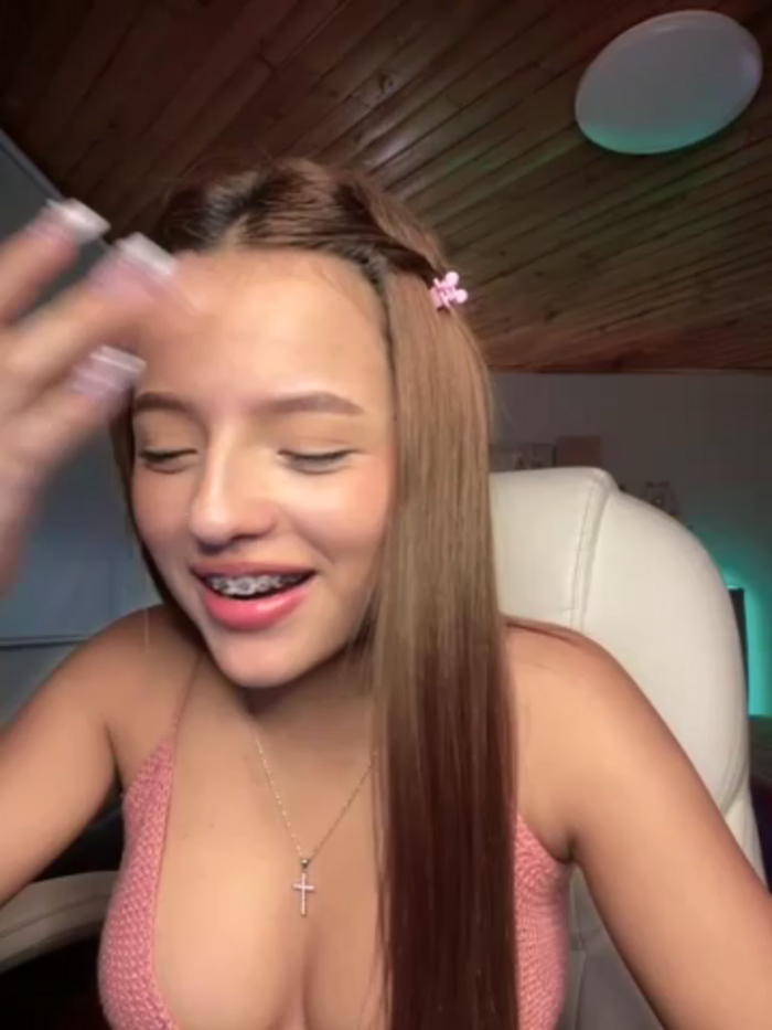Sofia18_pinkk