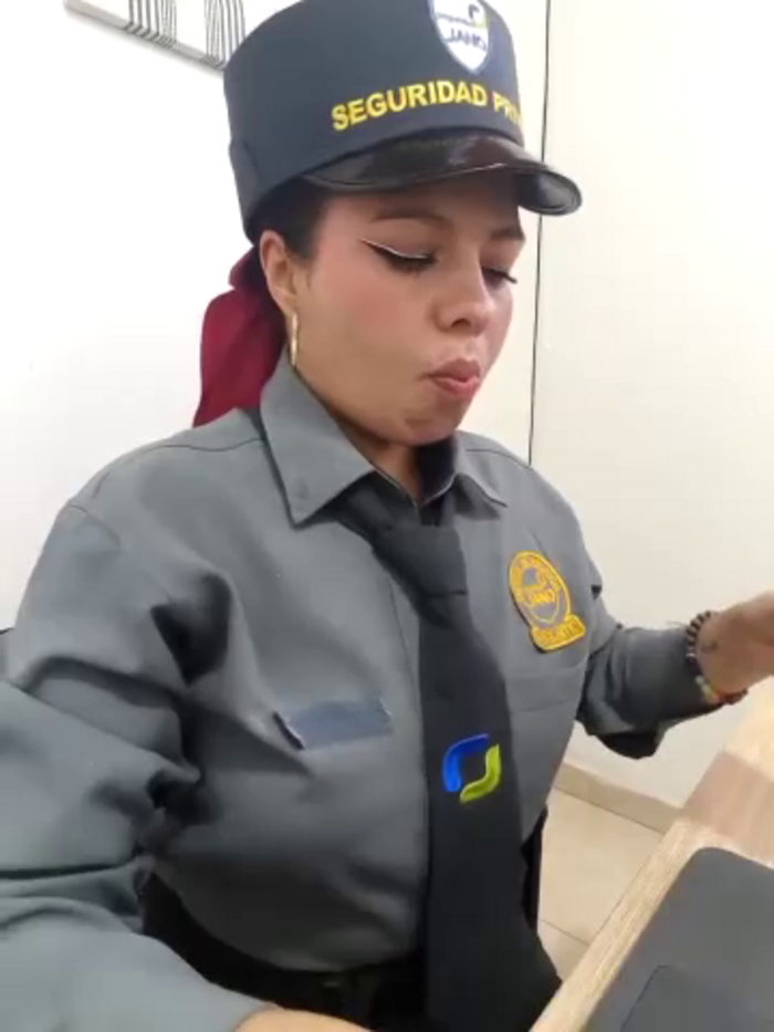 Ariana-07