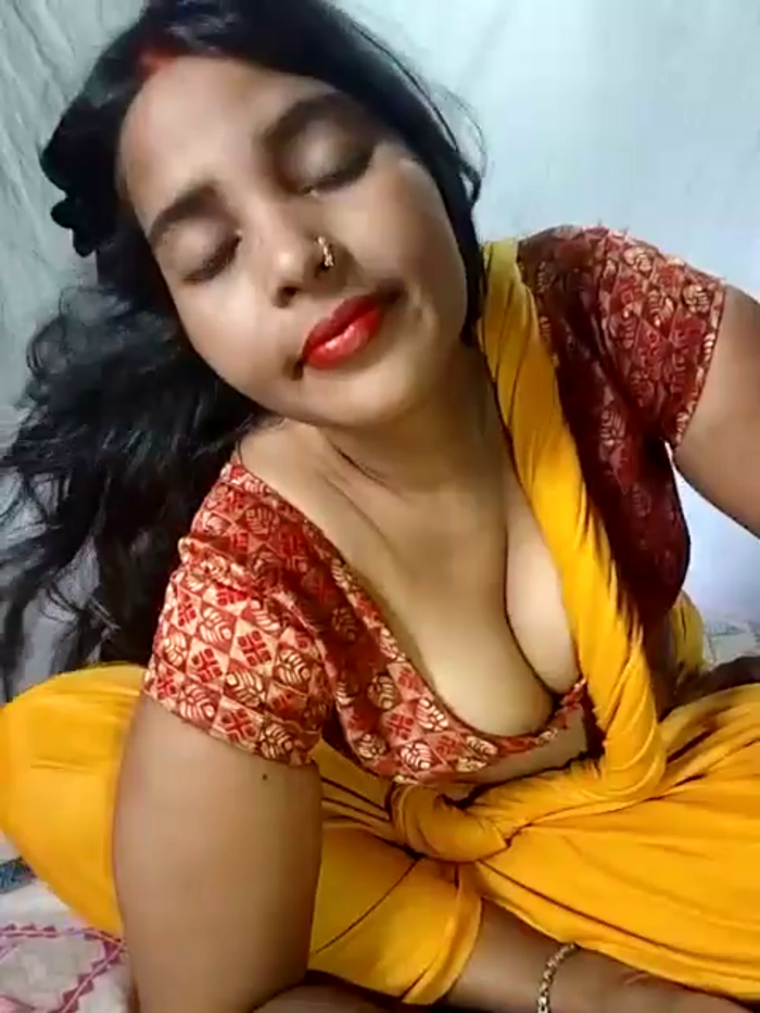 Bengoli_bhabhi_sanaya