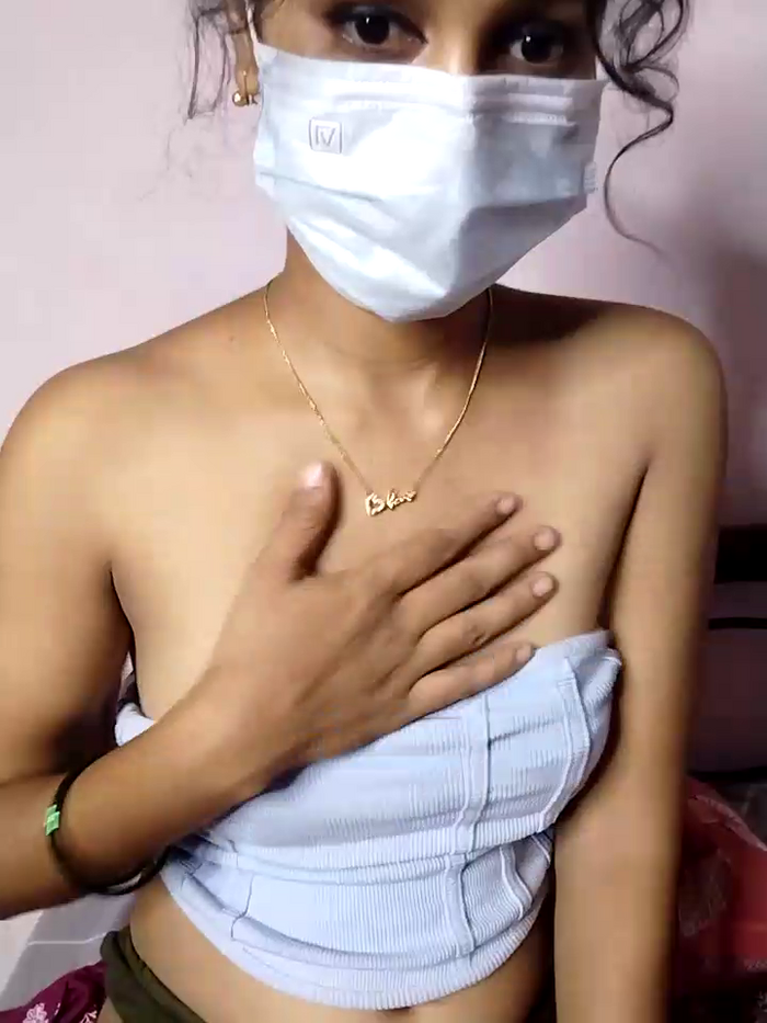 Cute-Janvi-5