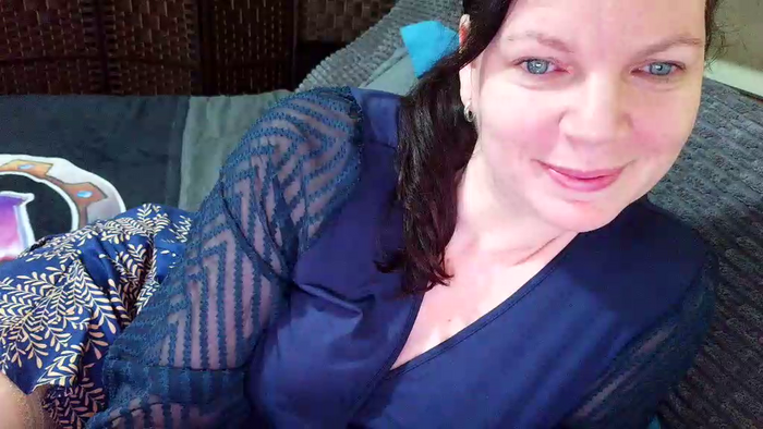 PlayfulcurvyyMilf