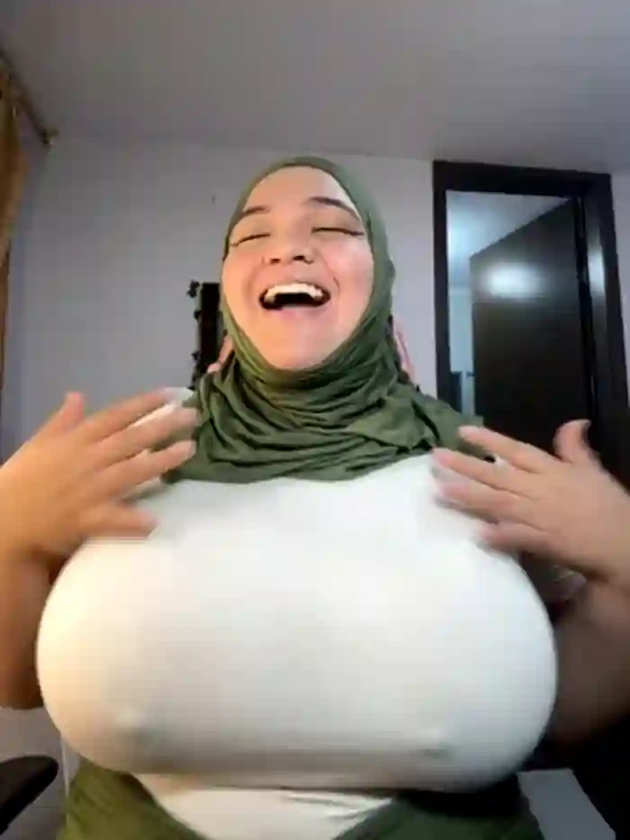 2025/07/31/stripchat-sweetmuslim01-02-35-54