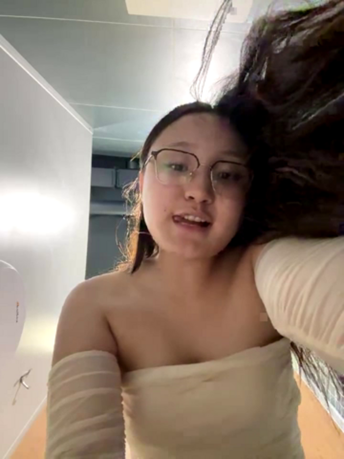 KissMeEva