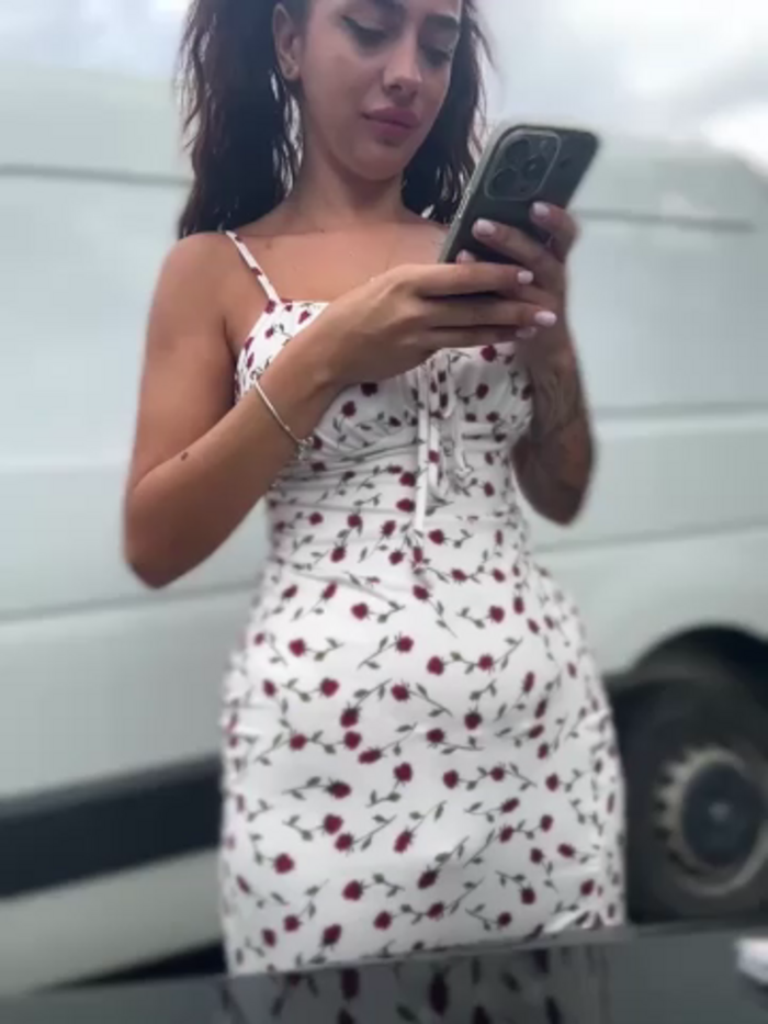 LaraVegas_