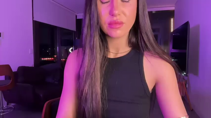 shy_Colette