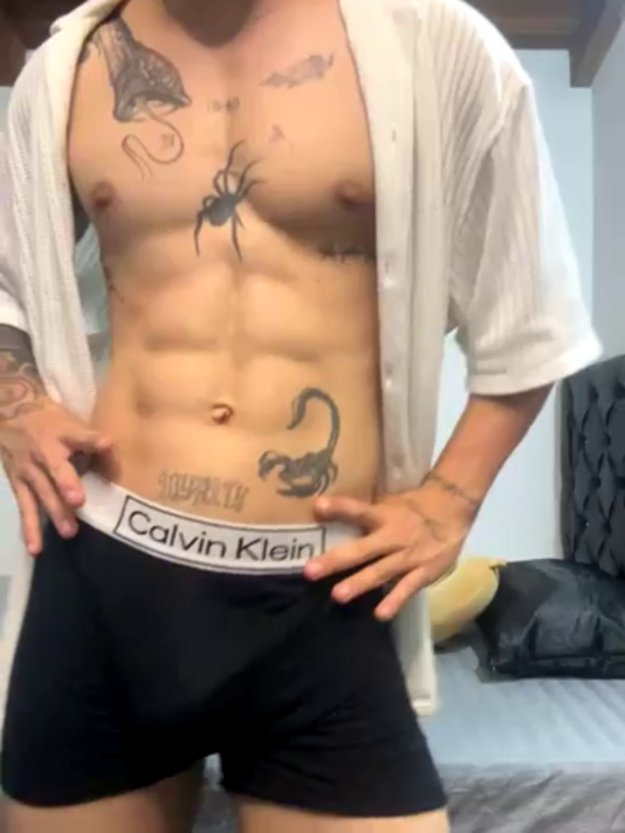Valentino_Xander
