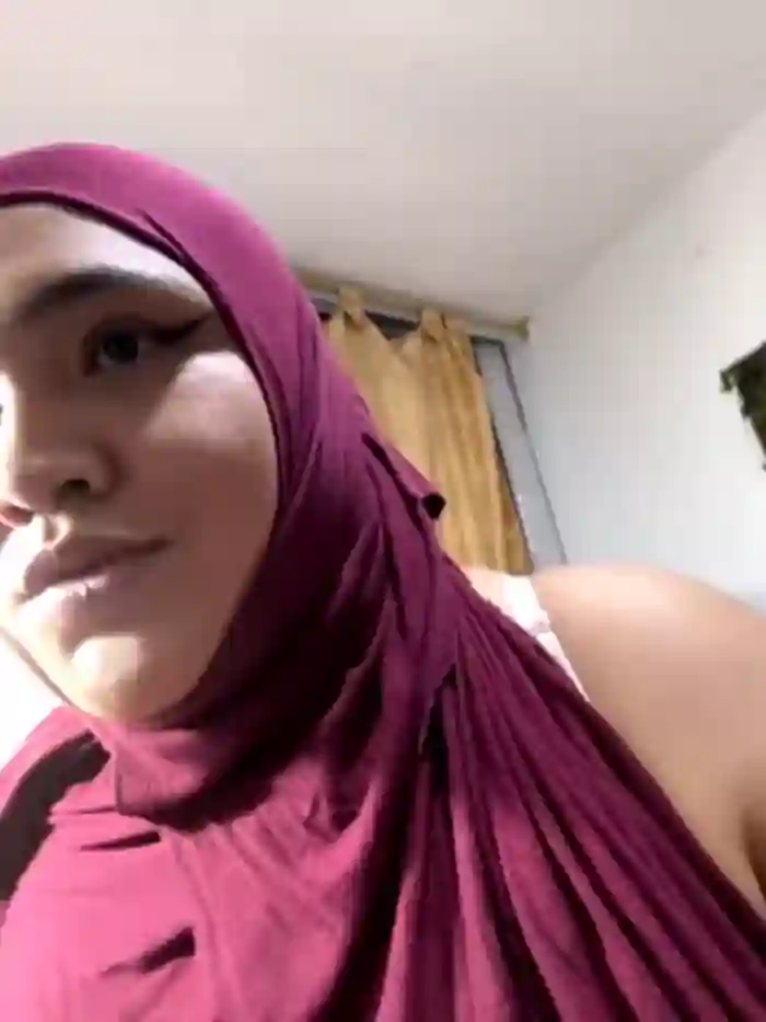 2025/08/01/stripchat-sweetmuslim01-00-36-51