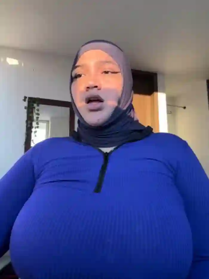 2025/08/01/stripchat-sweetmuslim01-22-55-33