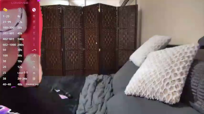 PlayfulcurvyyMilf
