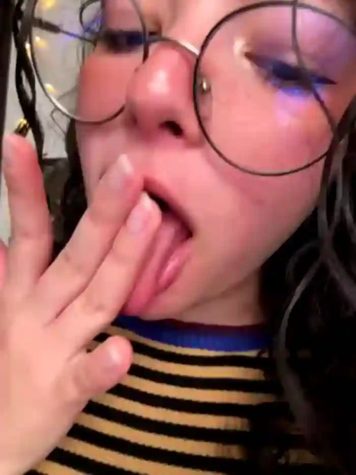 2025/08/04/stripchat-antoniart_-02-58-58