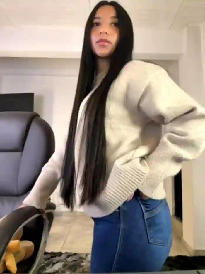 2025/08/04/stripchat-aly_golden_-07-46-20