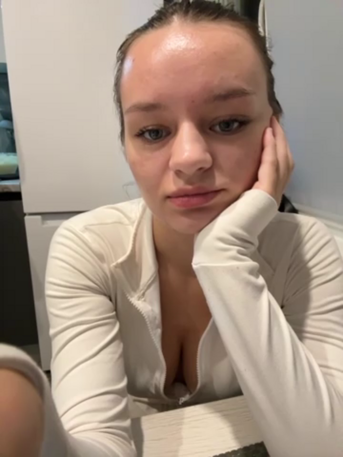 littlebitchesss
