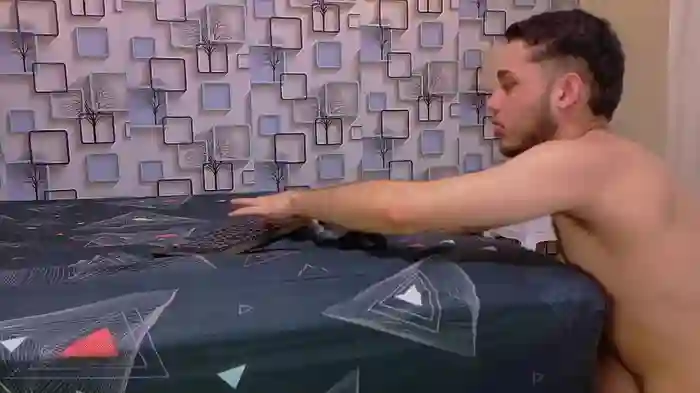 2025/08/04/stripchat-tommyandbillie-12-50-20