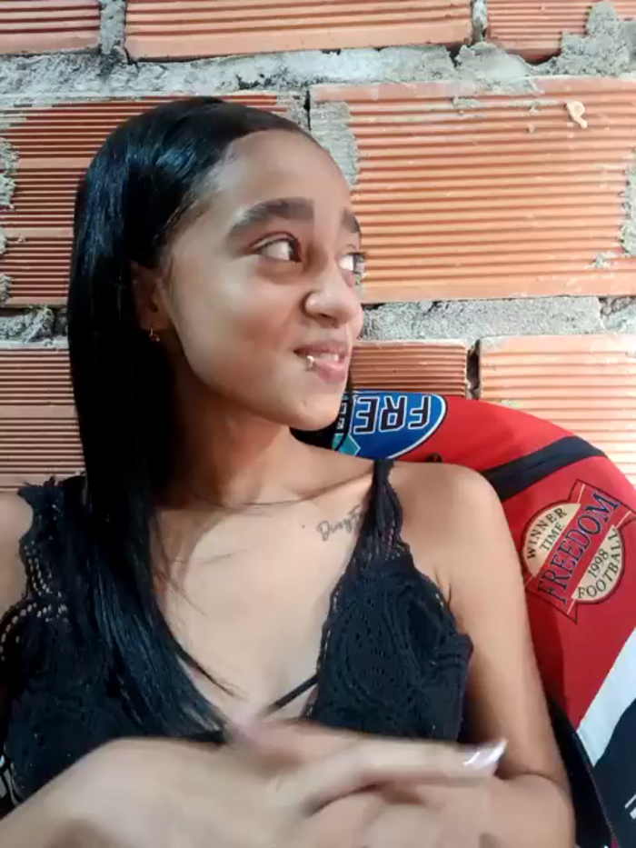 Zoe_Sweett18