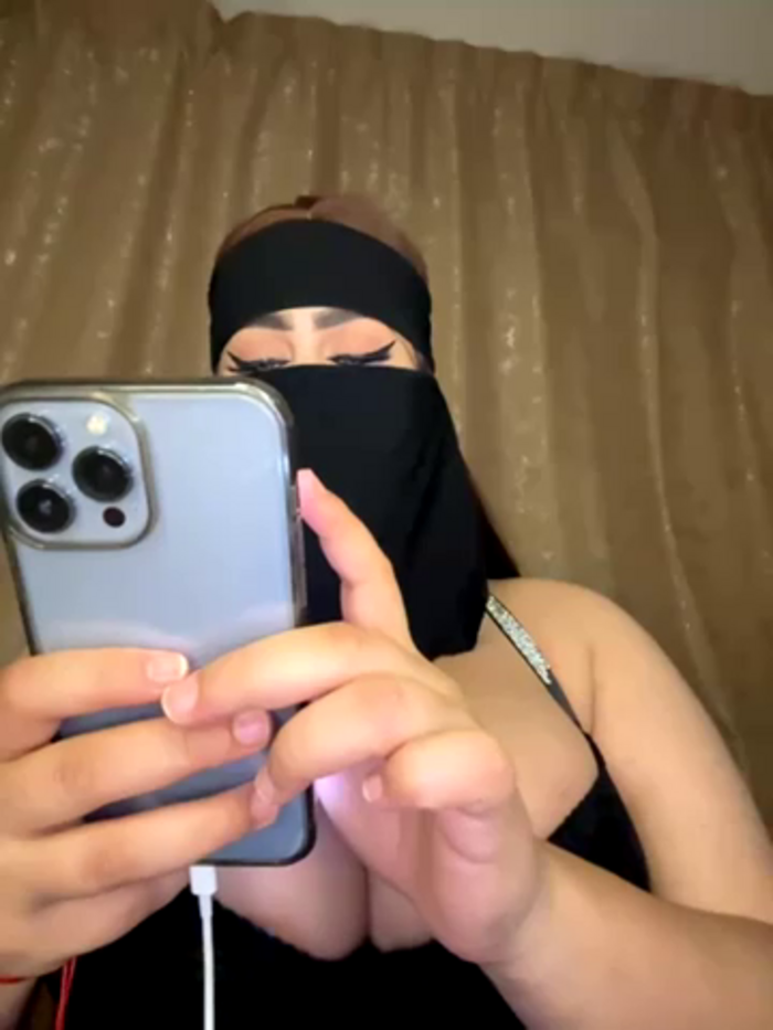 QueenDina777