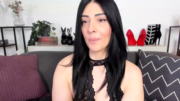 AryaSummersReal