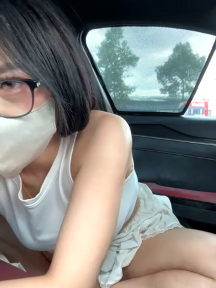 Linh_2004