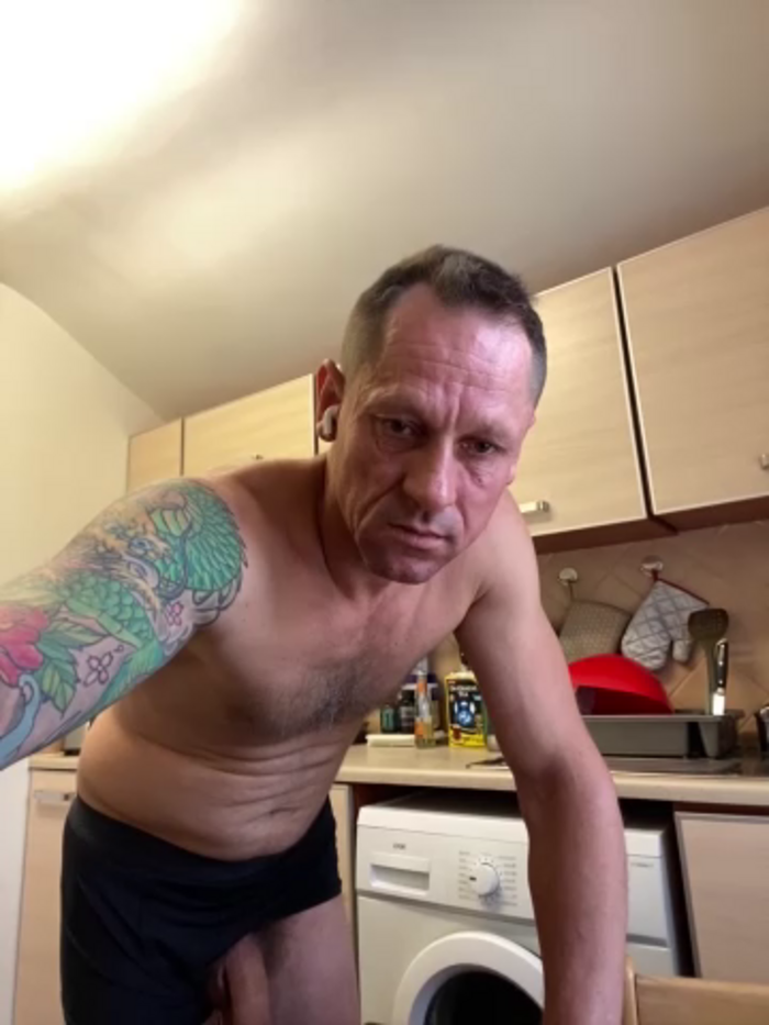 Yourhotboy_42