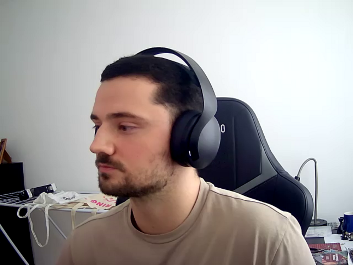 thenewhands0meguy