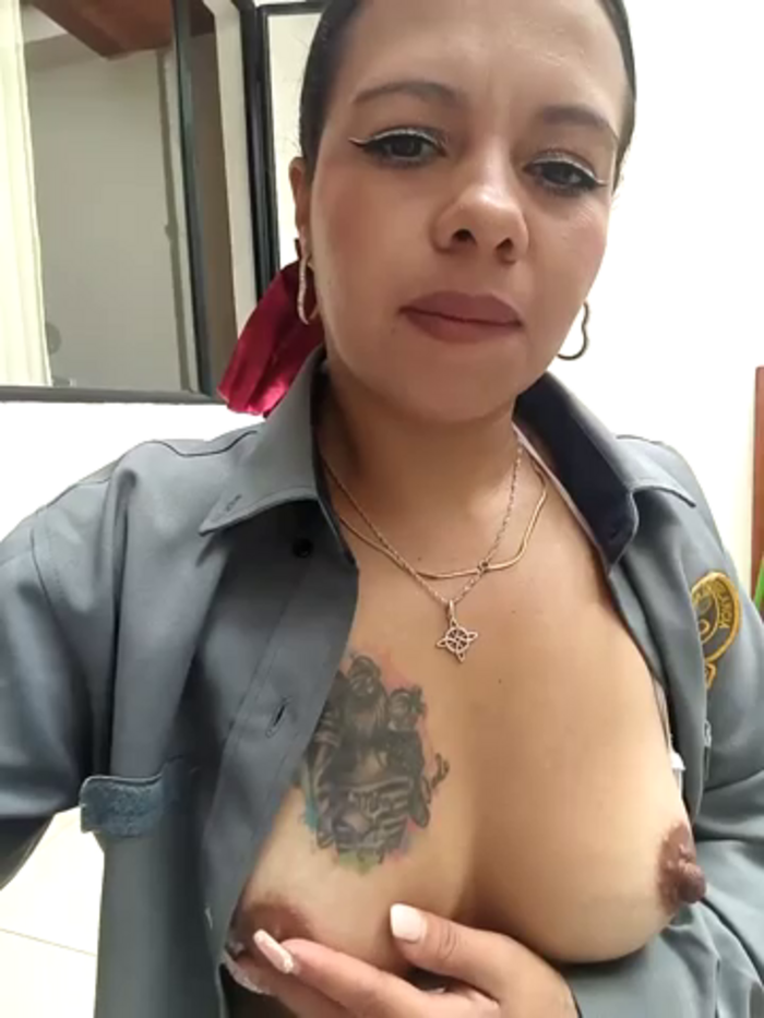 Ariana-07